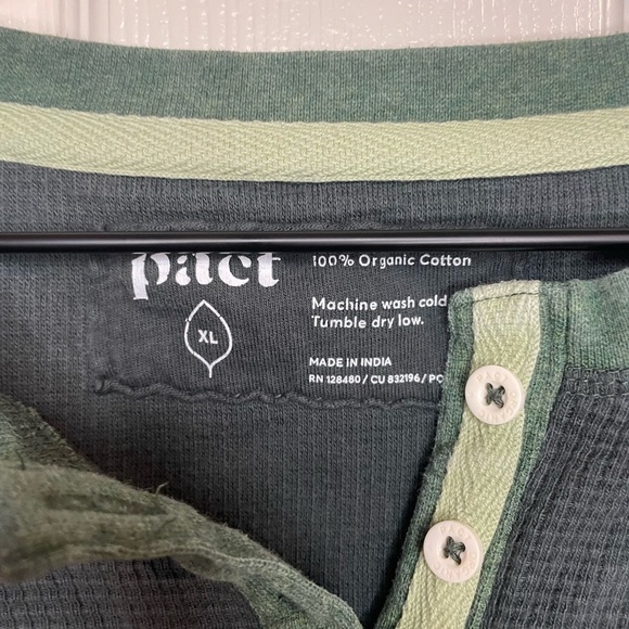 Pact 100% Organic Cotton Men’s Thermal Long Sleeve Henley - Picture 2 of 4